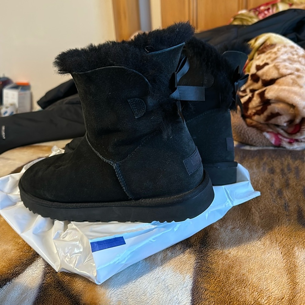 Uggs bailey bow 11